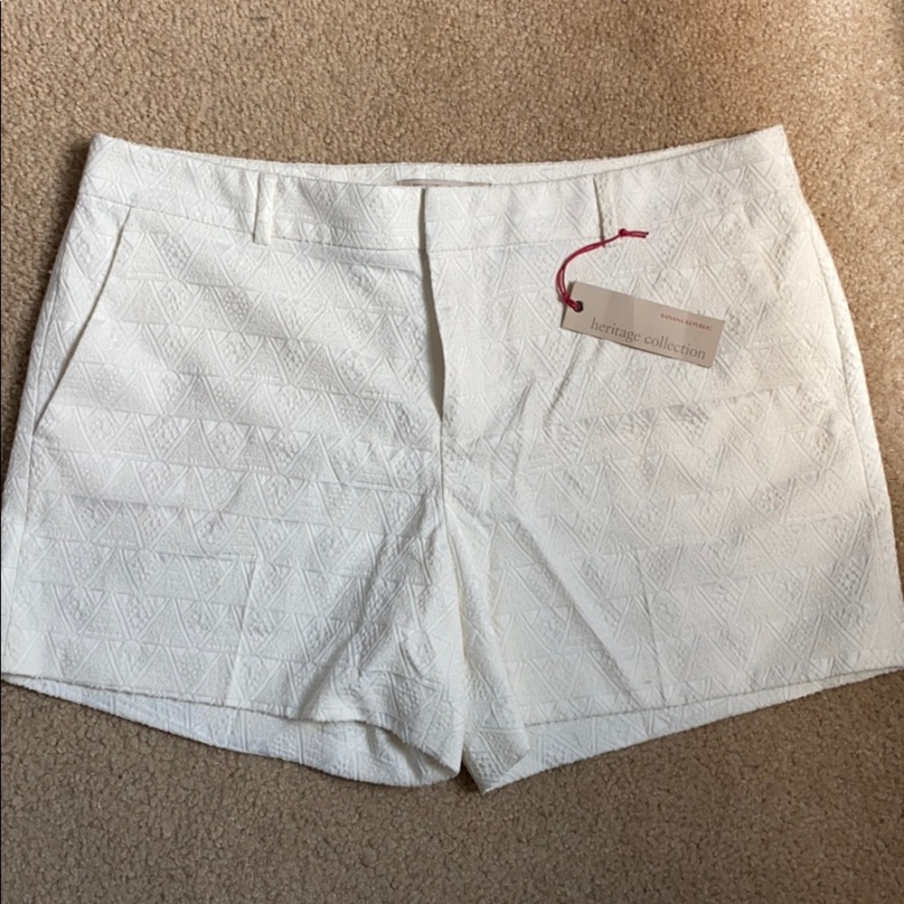 Banana Republic Heritage Collection Cream Shorts